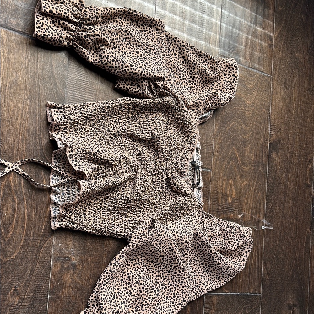 Leopard Print Long Sleeve Top